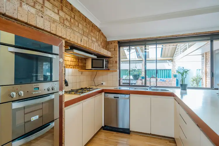 8 Tarun Court, Cannington WA 6107