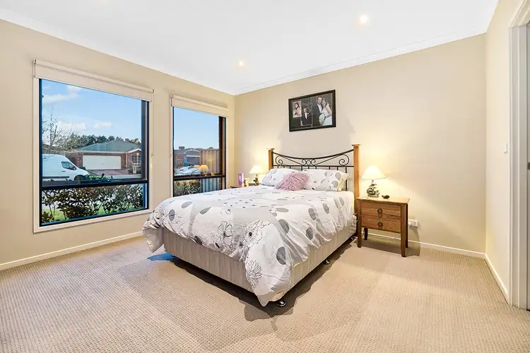 Fifth view of Homely house listing, 40 Bradford Drive, Cranbourne East VIC 3977