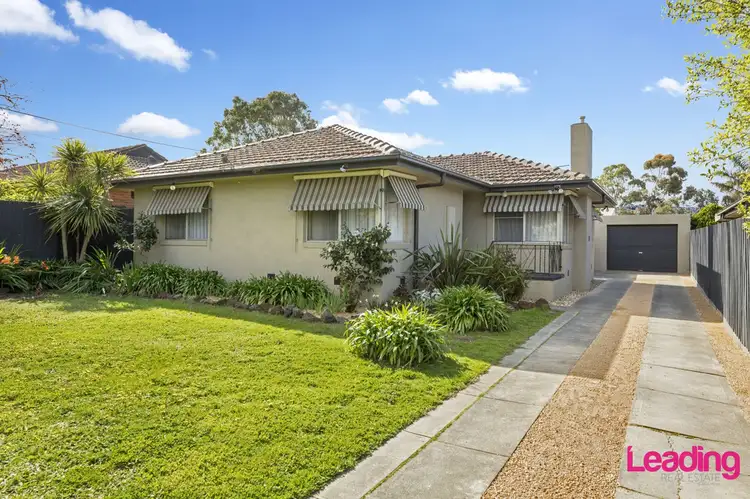 16 Felton Avenue, Sunbury VIC 3429