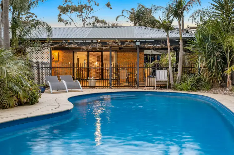 10 Caspian Court, Woodcroft SA 5162