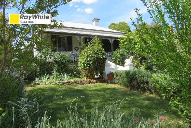 51 Punch Street, Gundagai NSW 2722