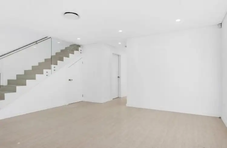 Fifth view of Homely semi-detached listing, 2B Poulton Avenue, Beverley Park NSW 2217