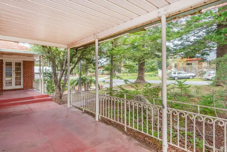 Fifth view of Homely house listing, 2 Filburn Street, Scarborough WA 6019