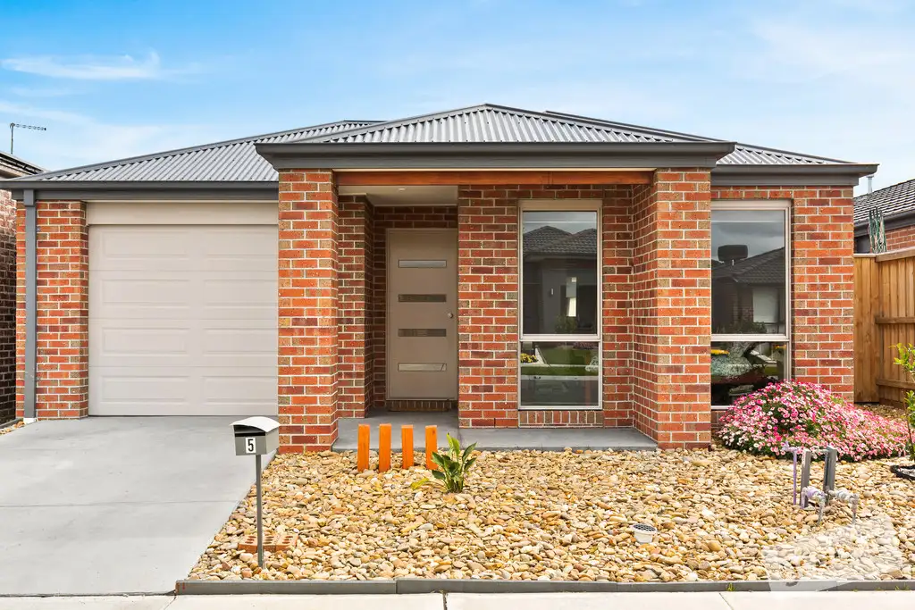 Main view of Homely house listing, 5 Curtis Street, Officer VIC 3809