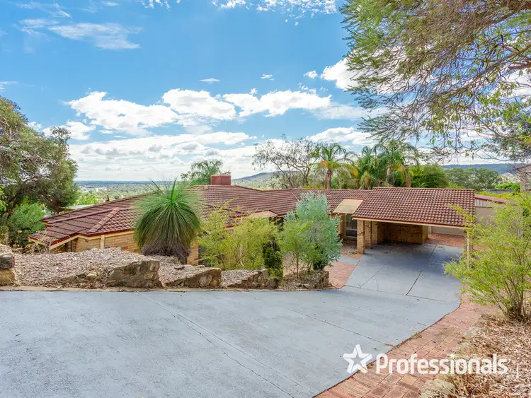 16 Rushton Terrace, Mount Nasura WA 6112