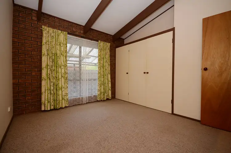 Fourth view of Homely unit listing, 1/10 McEwen Crescent, Wodonga VIC 3690