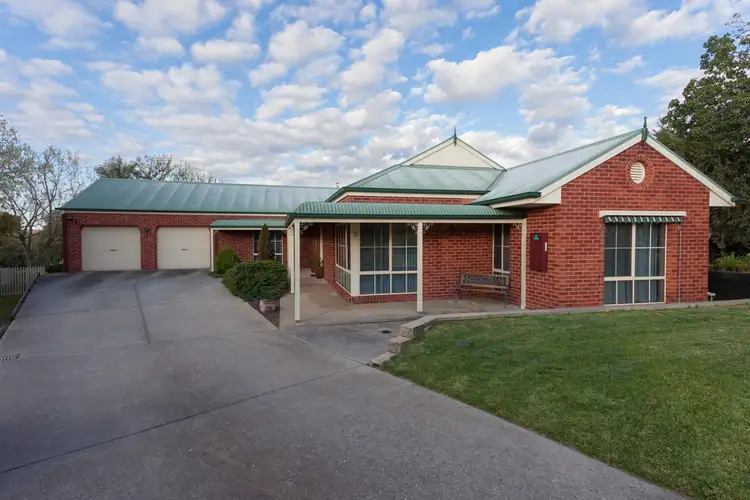 Main view of Homely house listing, 2 Kerferd Court, Wodonga VIC 3690
