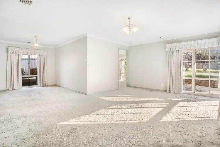 Second view of Homely house listing, 2 Kerferd Court, Wodonga VIC 3690