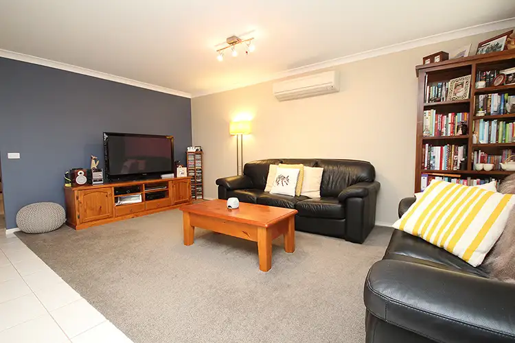 Fourth view of Homely house listing, 2 Perry Drive, Horsham VIC 3400