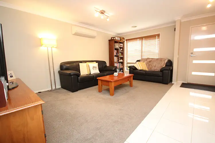 Fifth view of Homely house listing, 2 Perry Drive, Horsham VIC 3400