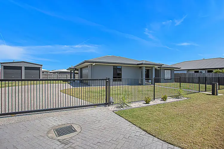 9 Mod Crescent, Beaconsfield QLD 4740