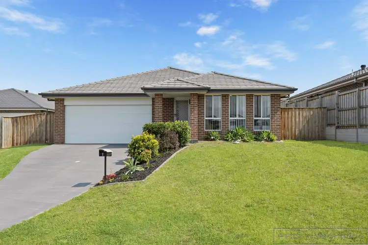8 Hillcrest Drive, Gillieston Heights NSW 2321