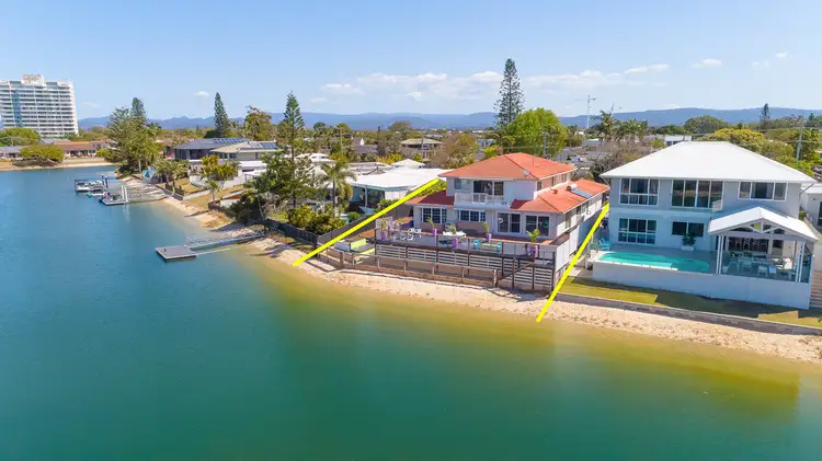 88 CLEAR ISLAND RD, Broadbeach Waters QLD 4218
