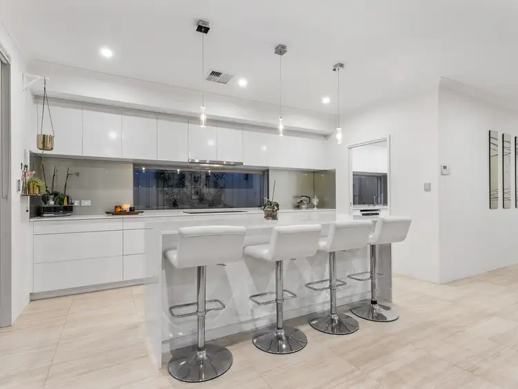 14B Kennedy Street, Melville WA 6156