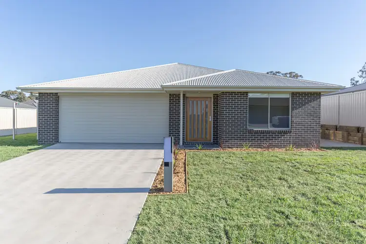 11 Hughson Avenue, Mudgee NSW 2850