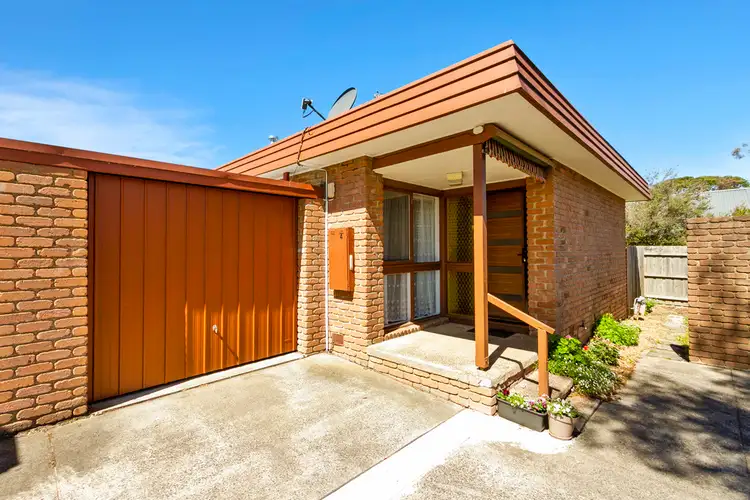 Main view of Homely unit listing, 4/10 Veronica Street, Ferntree Gully VIC 3156