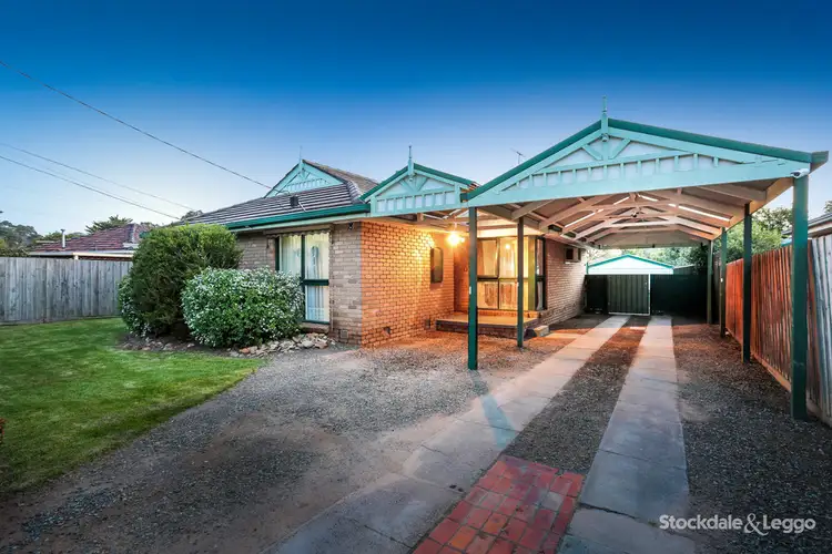 8 Glenfern Road, Ferntree Gully VIC 3156