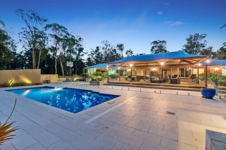 885 Bushlands Road, Hovea WA 6071
