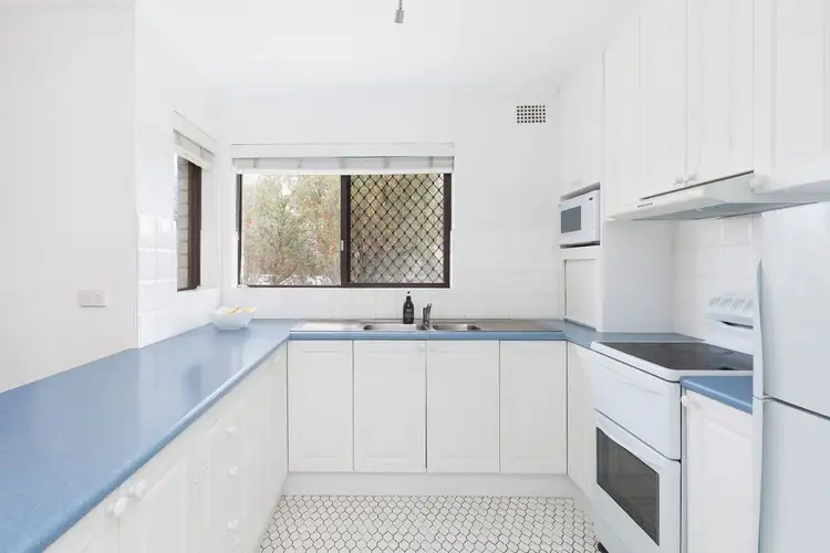 Third view of Homely apartment listing, 2/4-8 Ocean Street, Cronulla NSW 2230