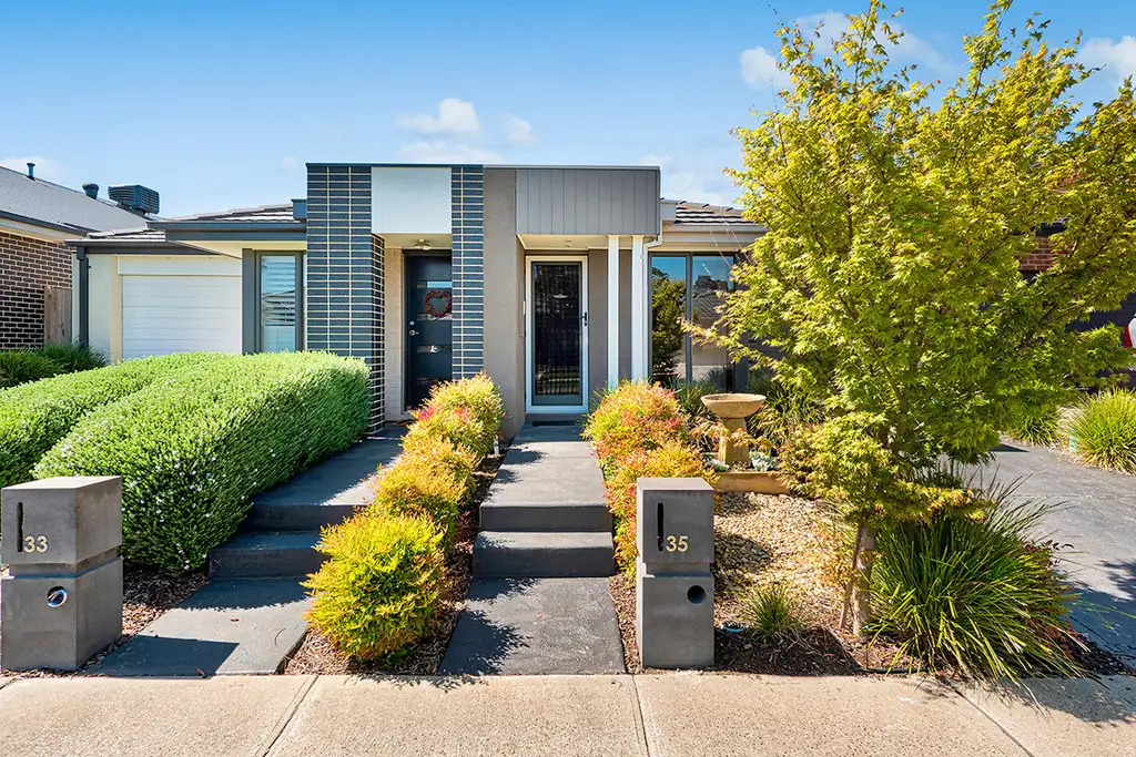 Main view of Homely house listing, 35 Bimberry Circuit, Clyde VIC 3978