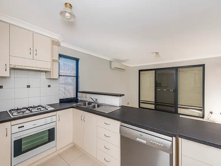 Second view of Homely house listing, 4/52 Bayview Terrace, Yangebup WA 6164