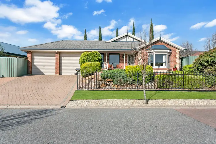 2 Sally Court, Hallett Cove SA 5158