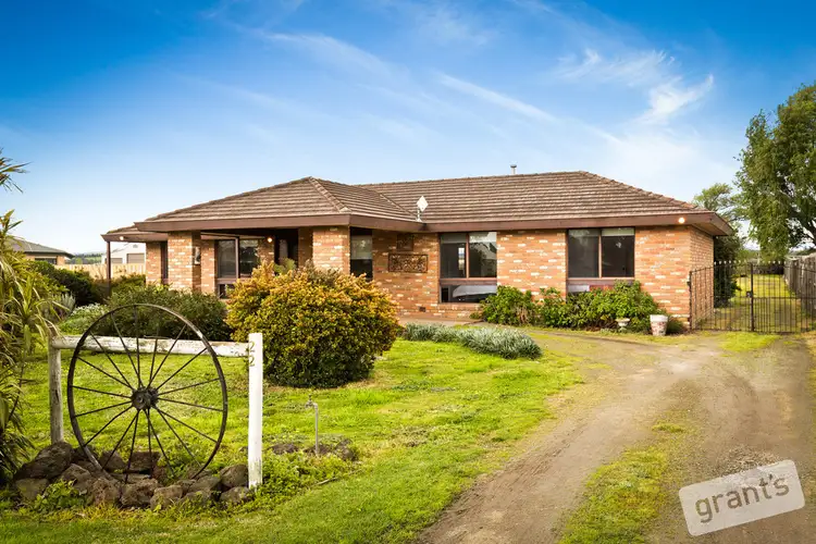 22 Racecourse Road, Nar Nar Goon VIC 3812