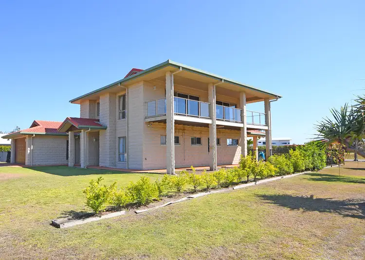 37 BARRAMUNDI DRIVE, Burrum Heads QLD 4659