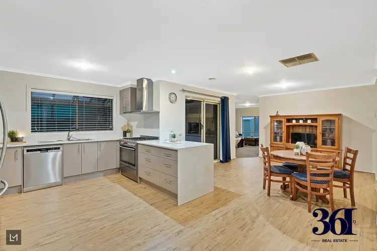 Fifth view of Homely house listing, 11 CUTHBERT PLACE, Burnside VIC 3023