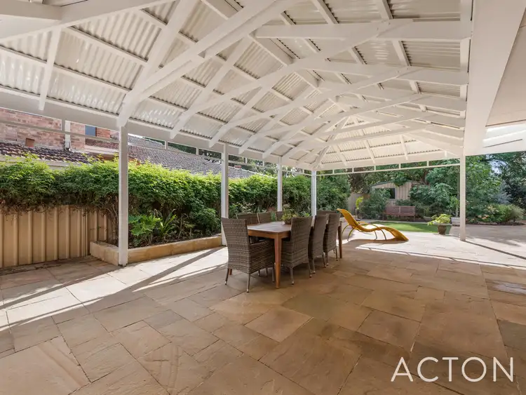 37 Wright Crescent, Bayswater WA 6053