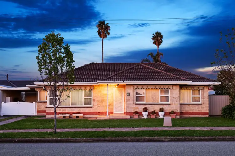 12 Seccafien Avenue, Marion SA 5043