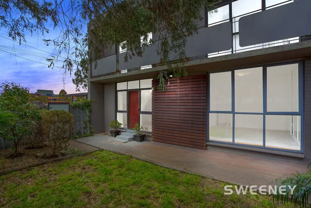 Main view of Homely unit listing, 1/418 Blackshaws Road, Altona North VIC 3025