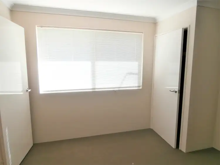 Fifth view of Homely unit listing, 11/2 Heavenly Court, Australind WA 6233