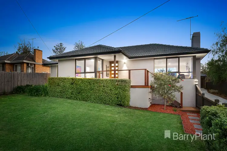 48 Faraday Road, Croydon South VIC 3136