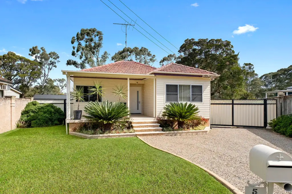 Main view of Homely house listing, 5 Warrina Place, Londonderry NSW 2753