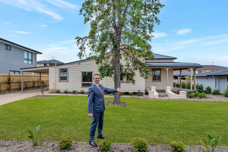 5 Chalmer Close, St Johns Park NSW 2176