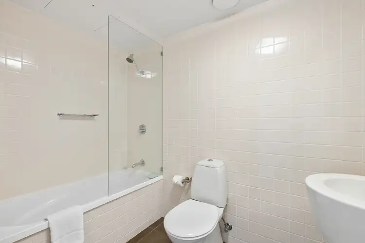 Sixth view of Homely apartment listing, 186/18 Tank Street, Brisbane City QLD 4000