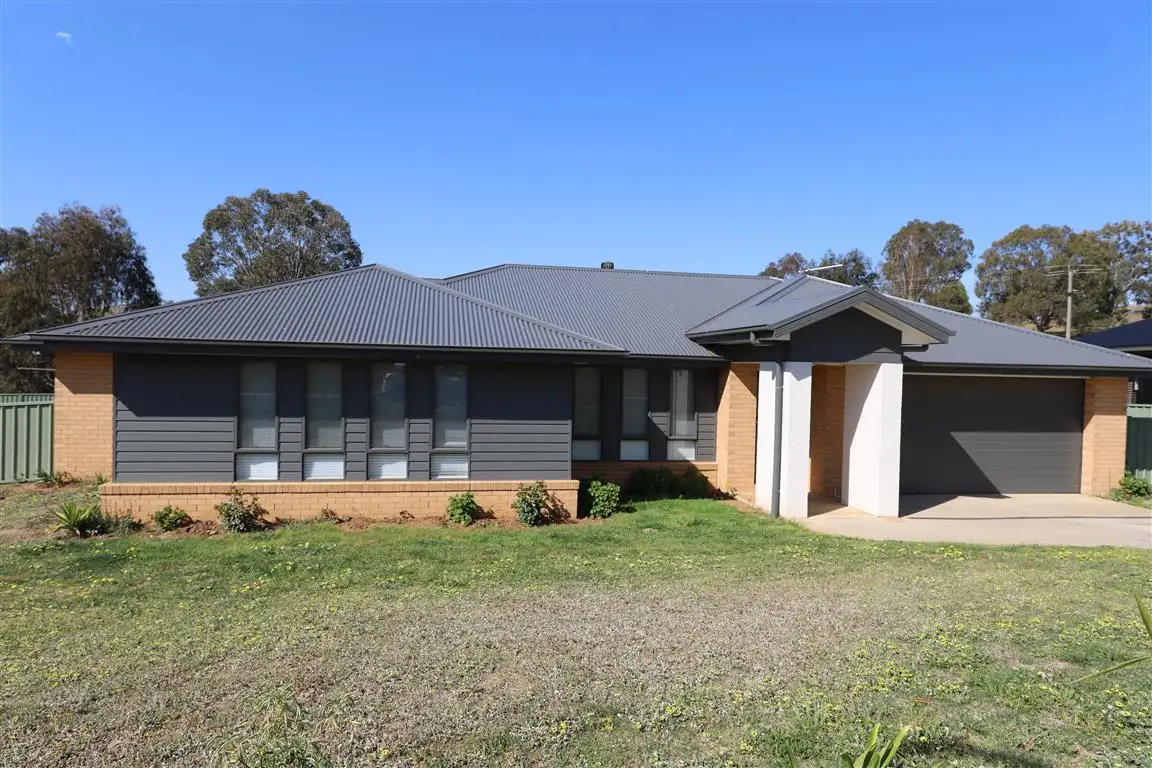 Main view of Homely house listing, 7 Banjo Patterson Place, Gundagai NSW 2722