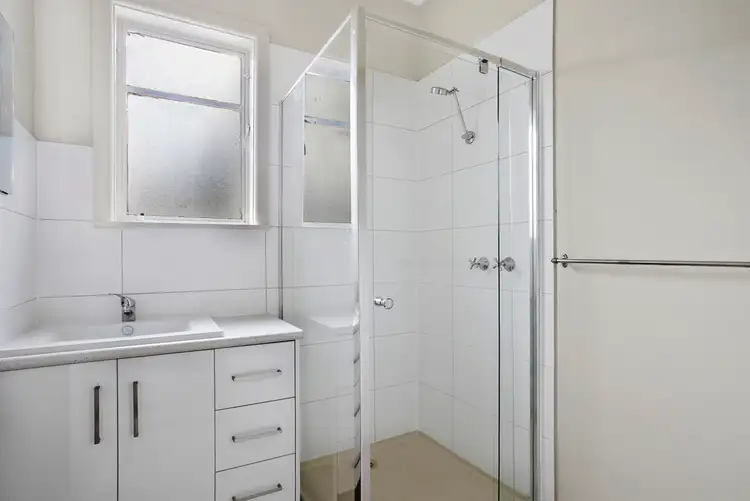 Fifth view of Homely house listing, 19 Graylea Avenue, Herne Hill VIC 3218