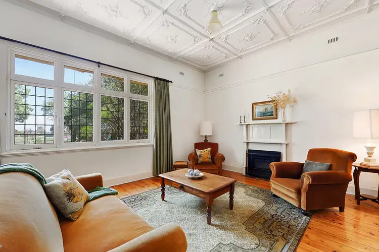8 Hawthorn Crescent, Hawthorn SA 5062