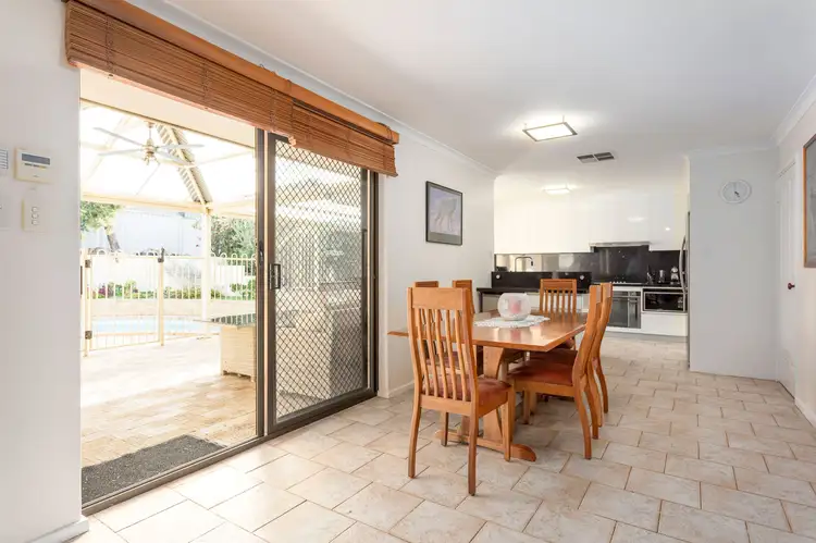 14 Hotchin Way, Kardinya WA 6163