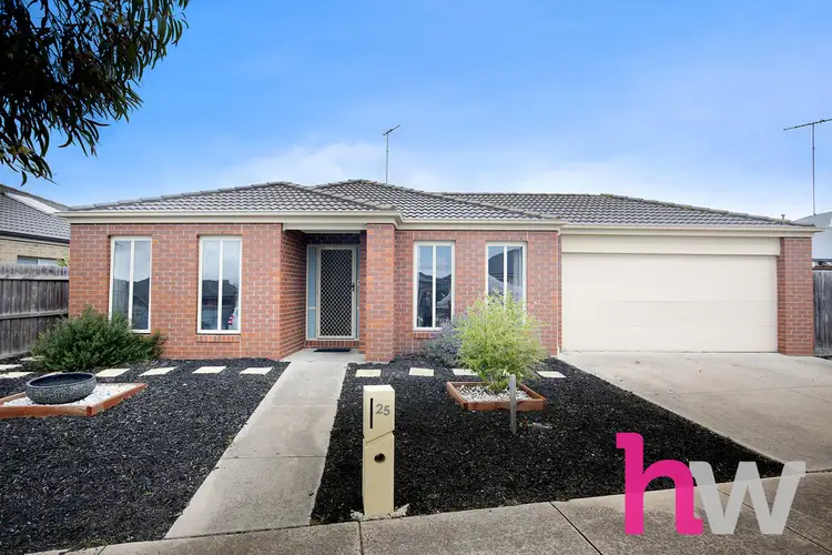 25 Yeoman Crescent, Leopold VIC 3224