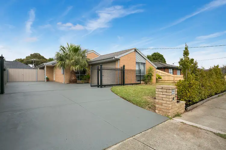 42 Gamble Road, Carrum Downs VIC 3201