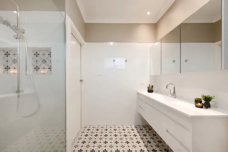 Seventh view of Homely house listing, 6 Hodges street, Parkes NSW 2870