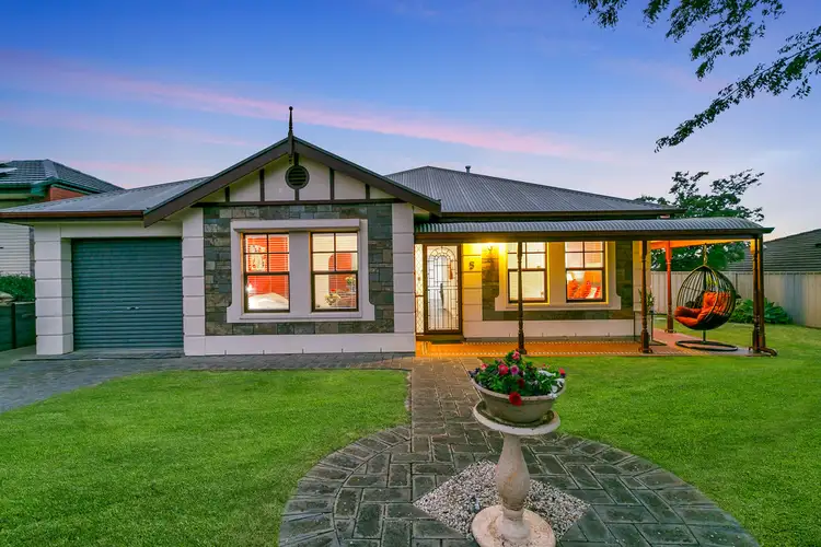 5 Augusta Drive, Seaford Rise SA 5169
