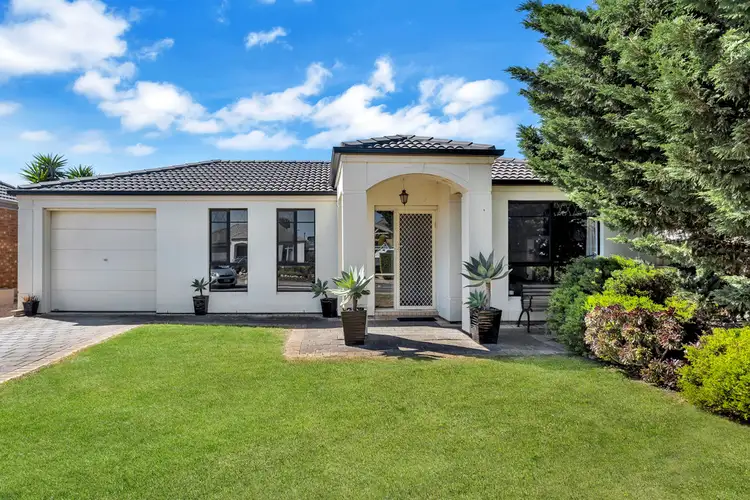 25 Blue Bay Avenue, Aldinga Beach SA 5173