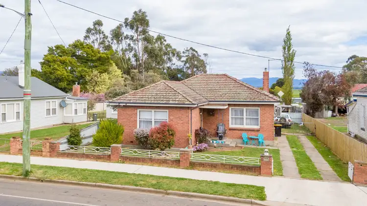 80 Main Street, Cressy TAS 7302
