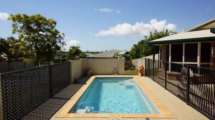 8 Kinghorn Street, Eimeo QLD 4740