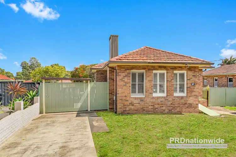 27 Junee Crescent, Kingsgrove NSW 2208