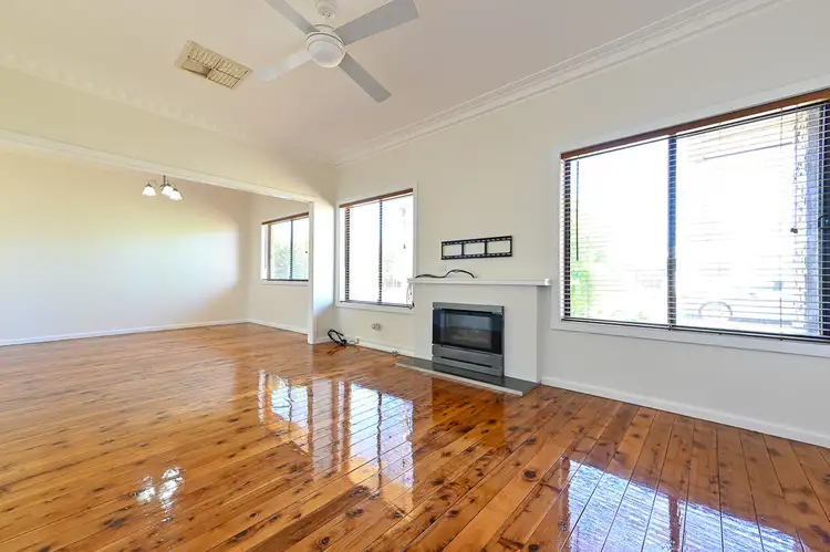 Fifth view of Homely house listing, 1 Telopea St, Leeton NSW 2705